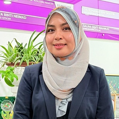 Dr. Ummu Aiman - Pakar Dermatologi